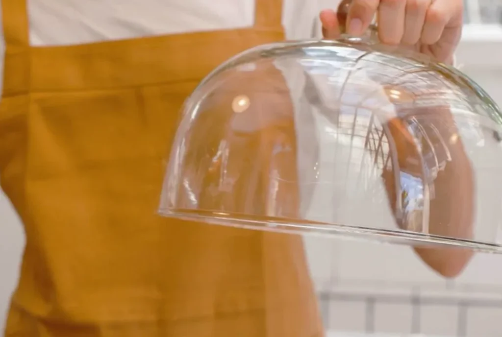 Expositor de metacrilato para productos en bar