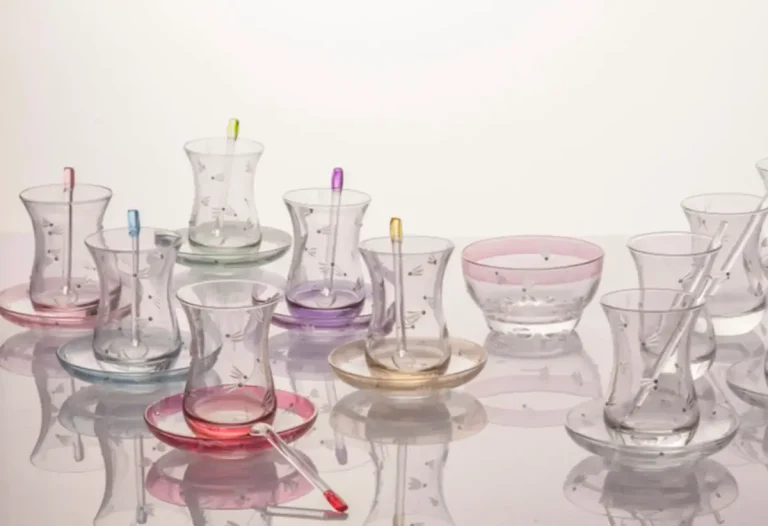 Vajilla de metacrilato para uso en hostelería