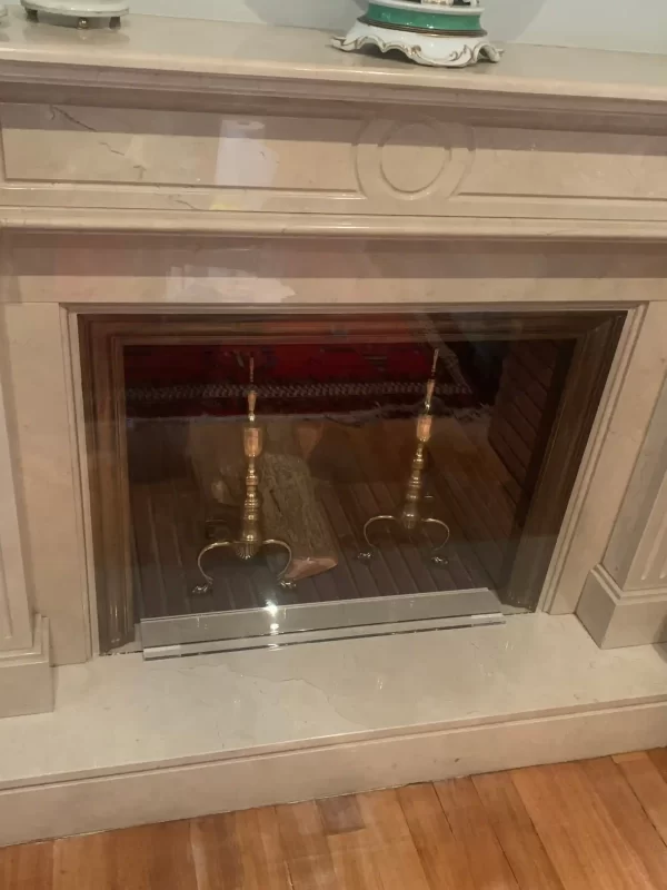 Decoración de chimeneas en metacrilato transparente