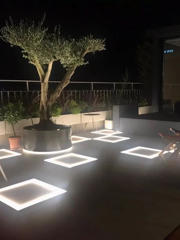 Arquitectura e iluminación en metacrilato para bares y restaurantes