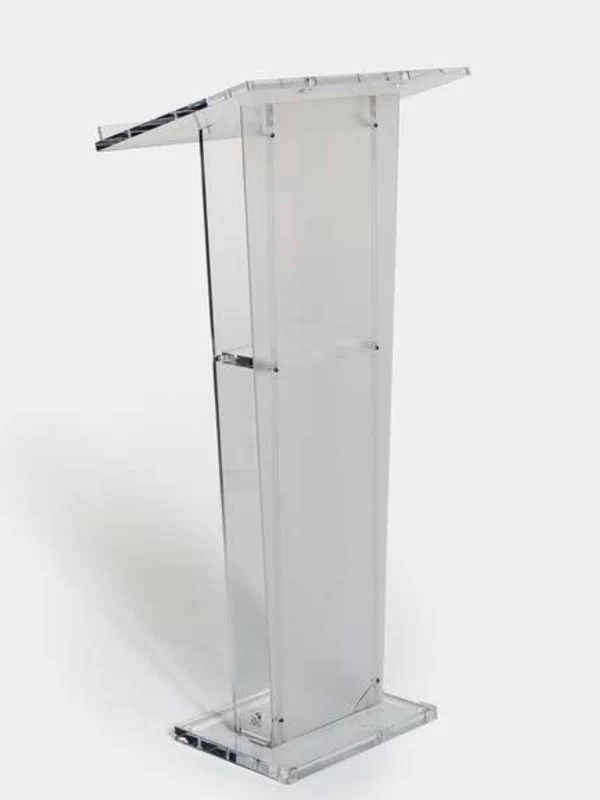 Atriles de metacrilato para eventos y exposiciones