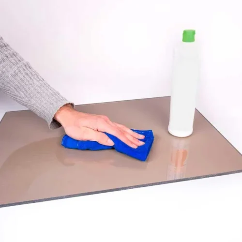 Limpieza suave del metacrilato