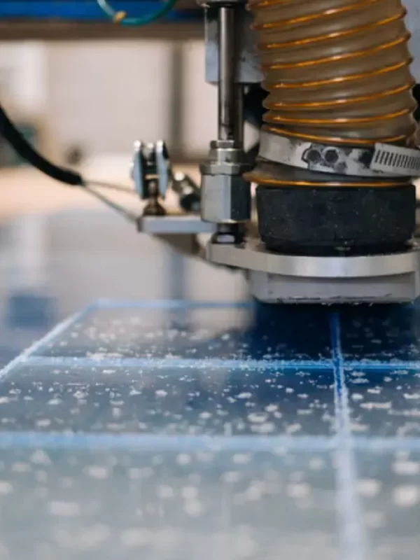 Corte a medida de metacrilato y policarbonato en Madrid