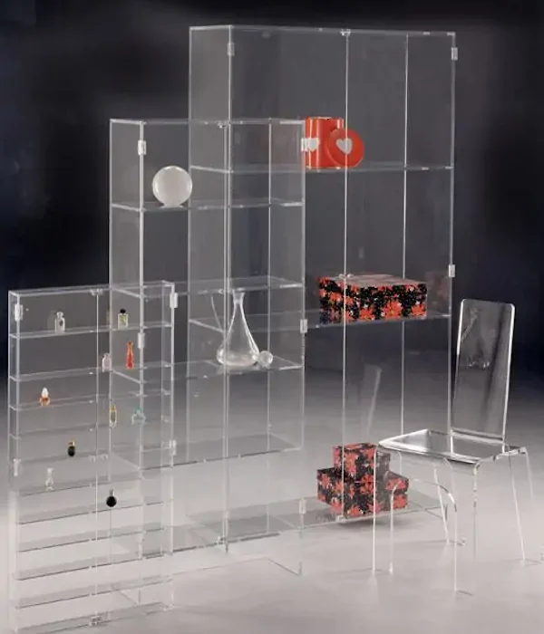 Estanterías originales en metacrilato