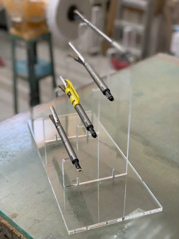 Expositores personalizados para oficinas o despachos