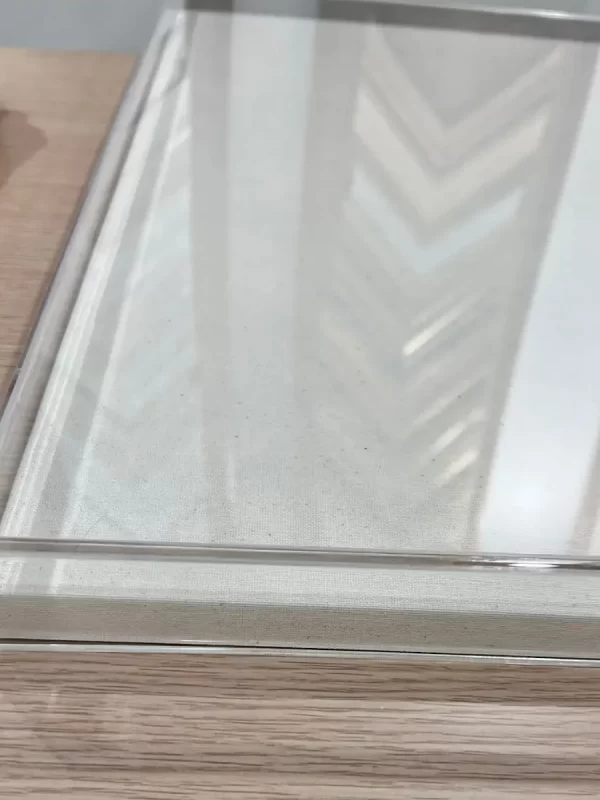 Expositores a medida en metacrilato transparente