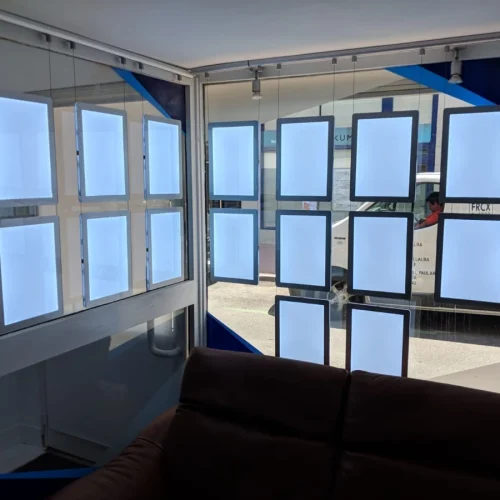 Expositores de metacrilato led A4