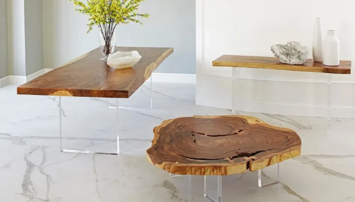 Mesa flotante de metacrilato en interior comercial