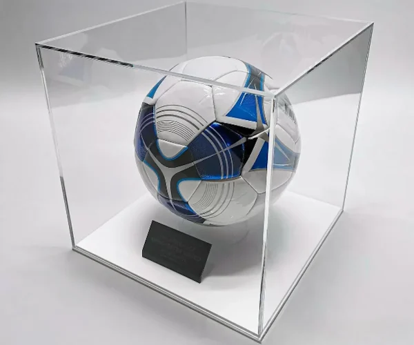 Metacrilato es pasión por el fútbol