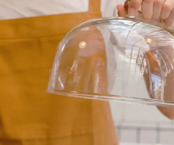 Expositor de metacrilato para productos en bar