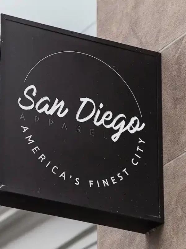 Rótulos luminosos de metacrilato personalizados